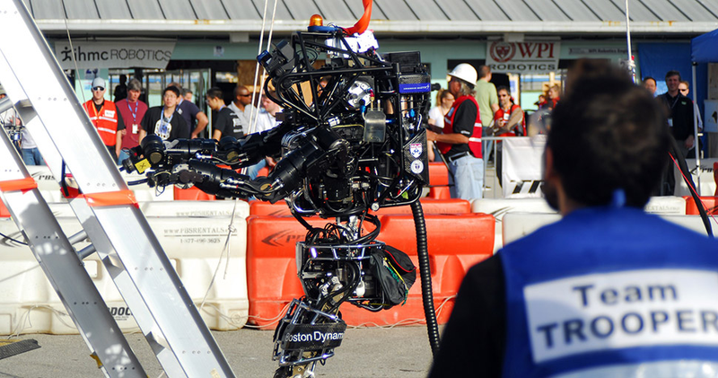Illustration for article titled Google's Newly Acquired SCHAFT Robot Walks Away A Winner